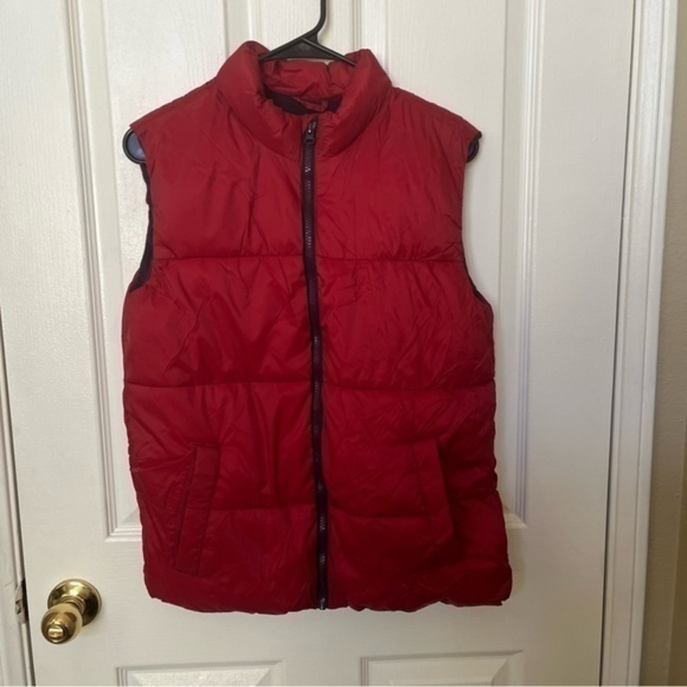 Boys red puffer vest
